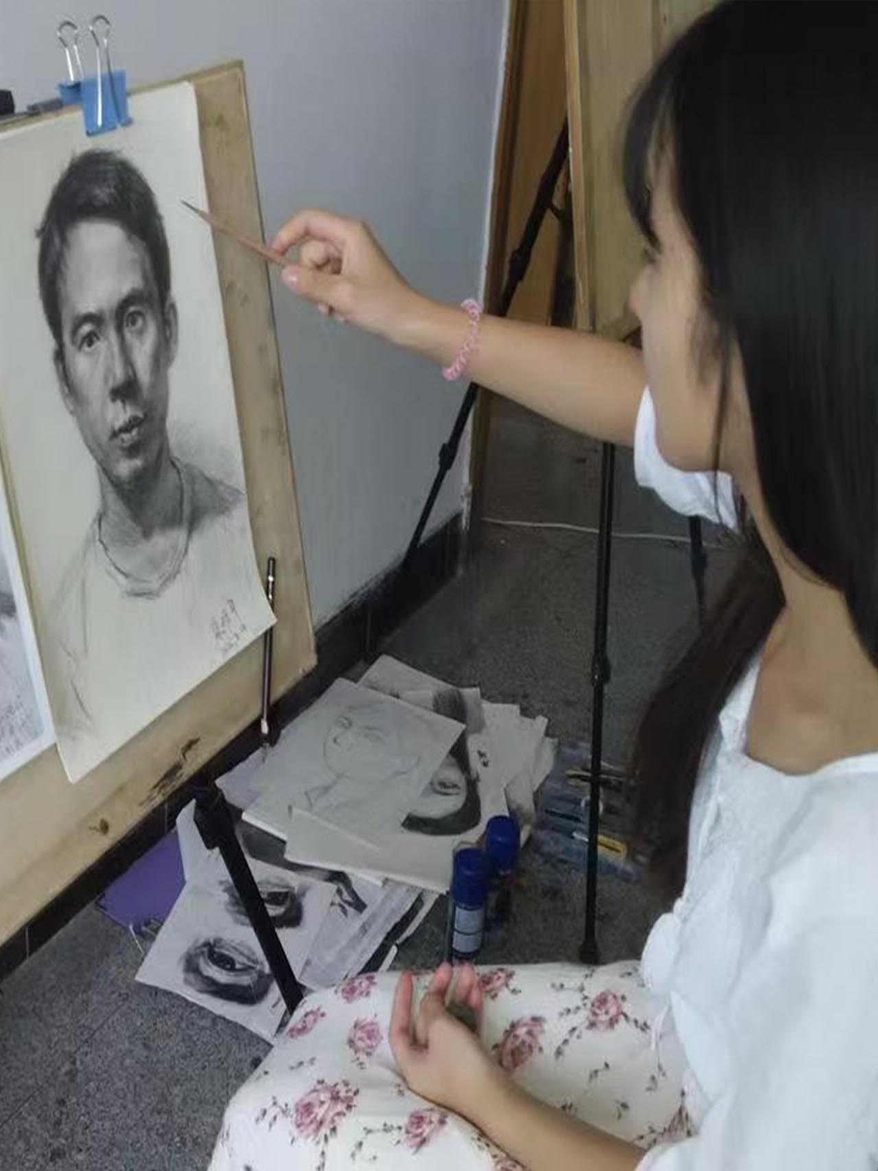 人物素描作品